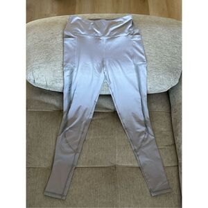 Kintasin 7/8 length pocketed‎ leggings small